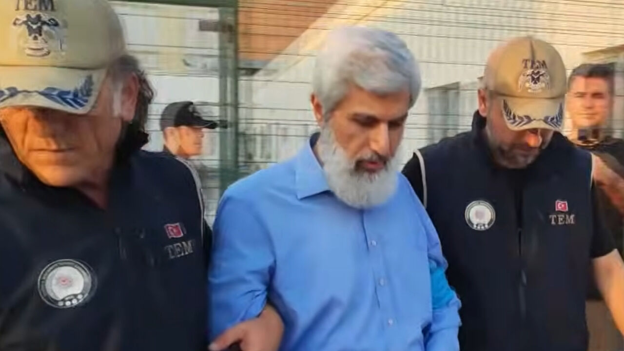 Alparslan Kuytul Göz Altına Alındı (1)