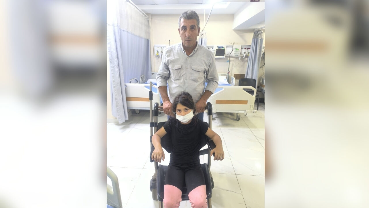 Engeline Rağmen Kızının Tedavisi İçin İnşaatta! (1)