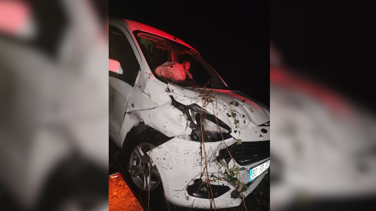 Gazeteci Fatih Balcılar Kaza Geçirdi Dualar Ksü Yoğun Bakımındaki Eşi İçin (1)