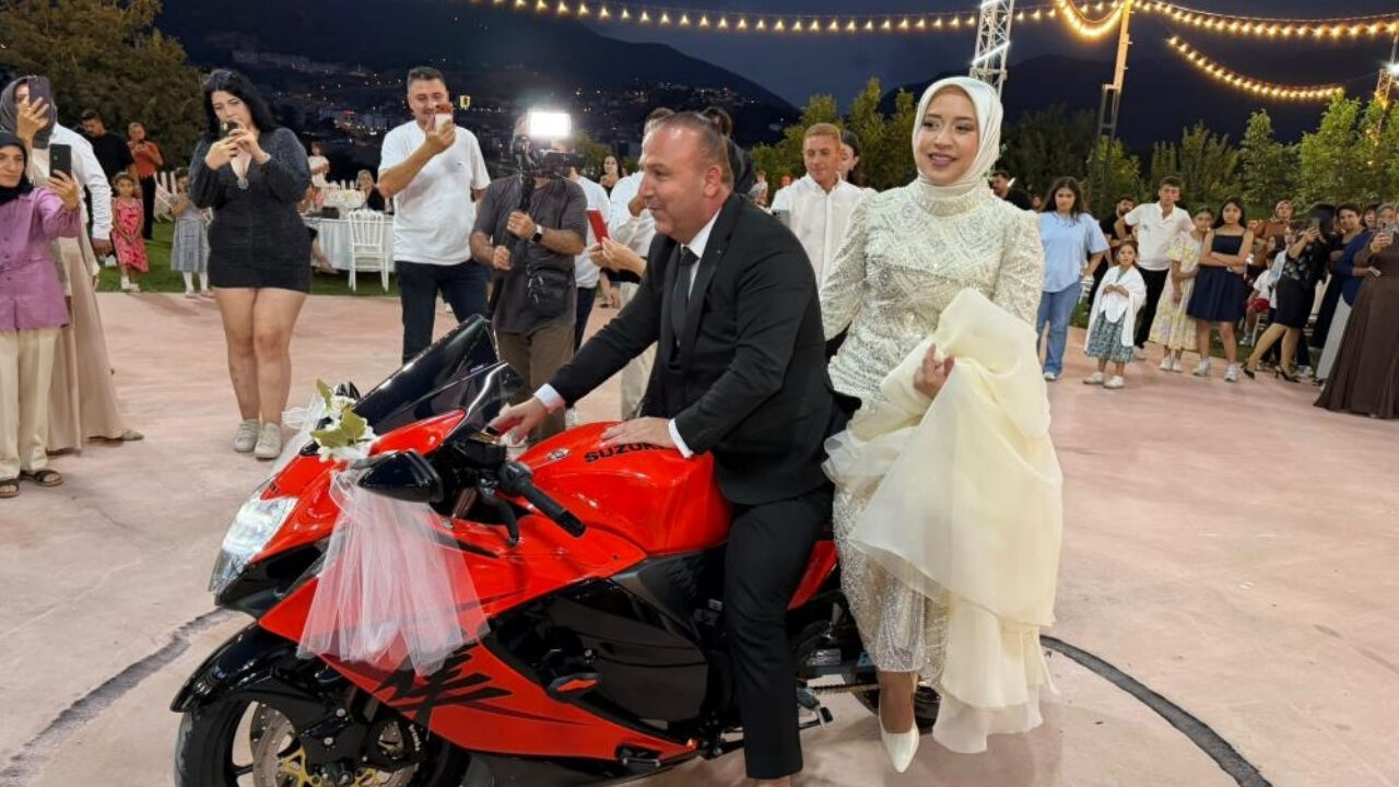 Gelin Arabası Düğün Motosikleti