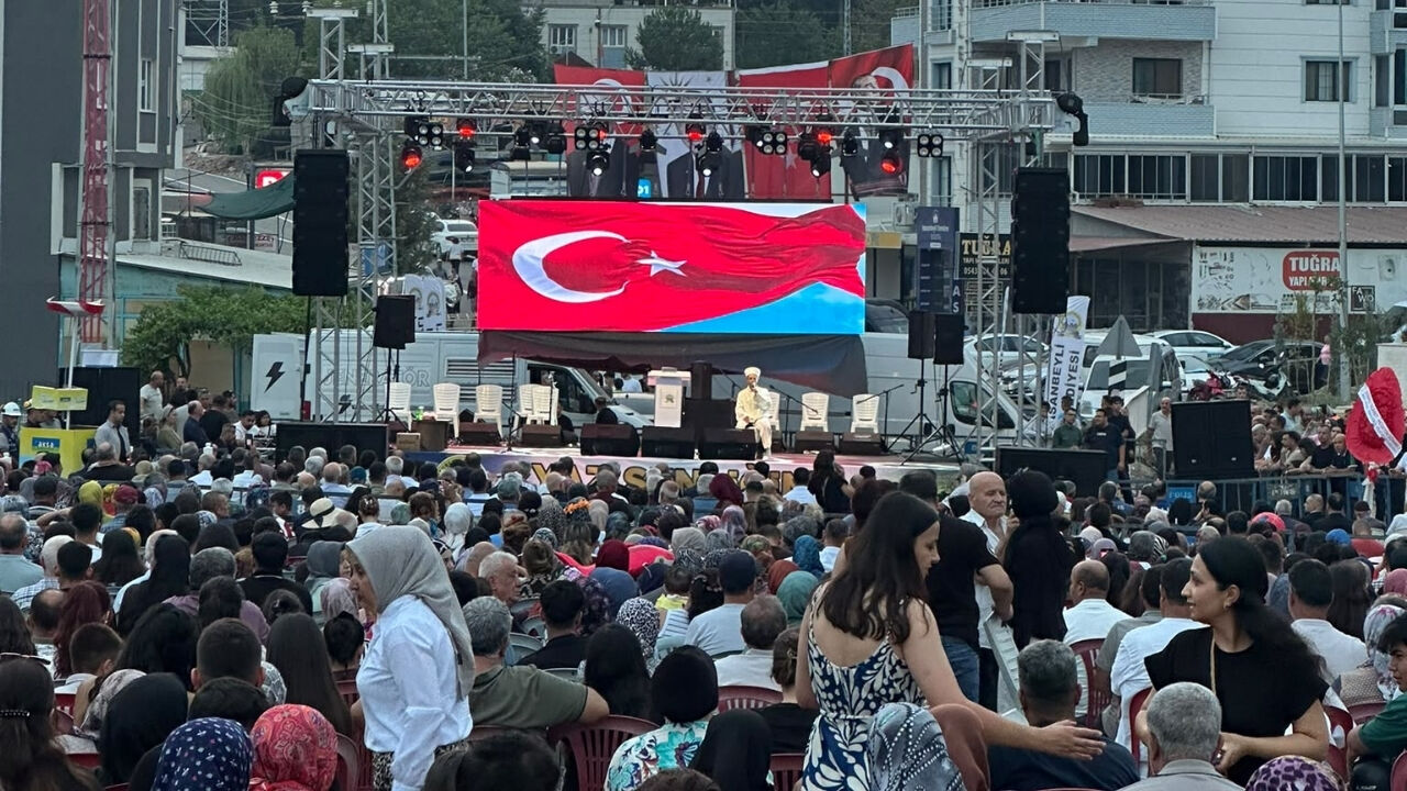 Hasanbeyli'de Meydan Doldu Taştı! Latif Doğan Ve Aynur Polat Ile Tarihi Gece (1)