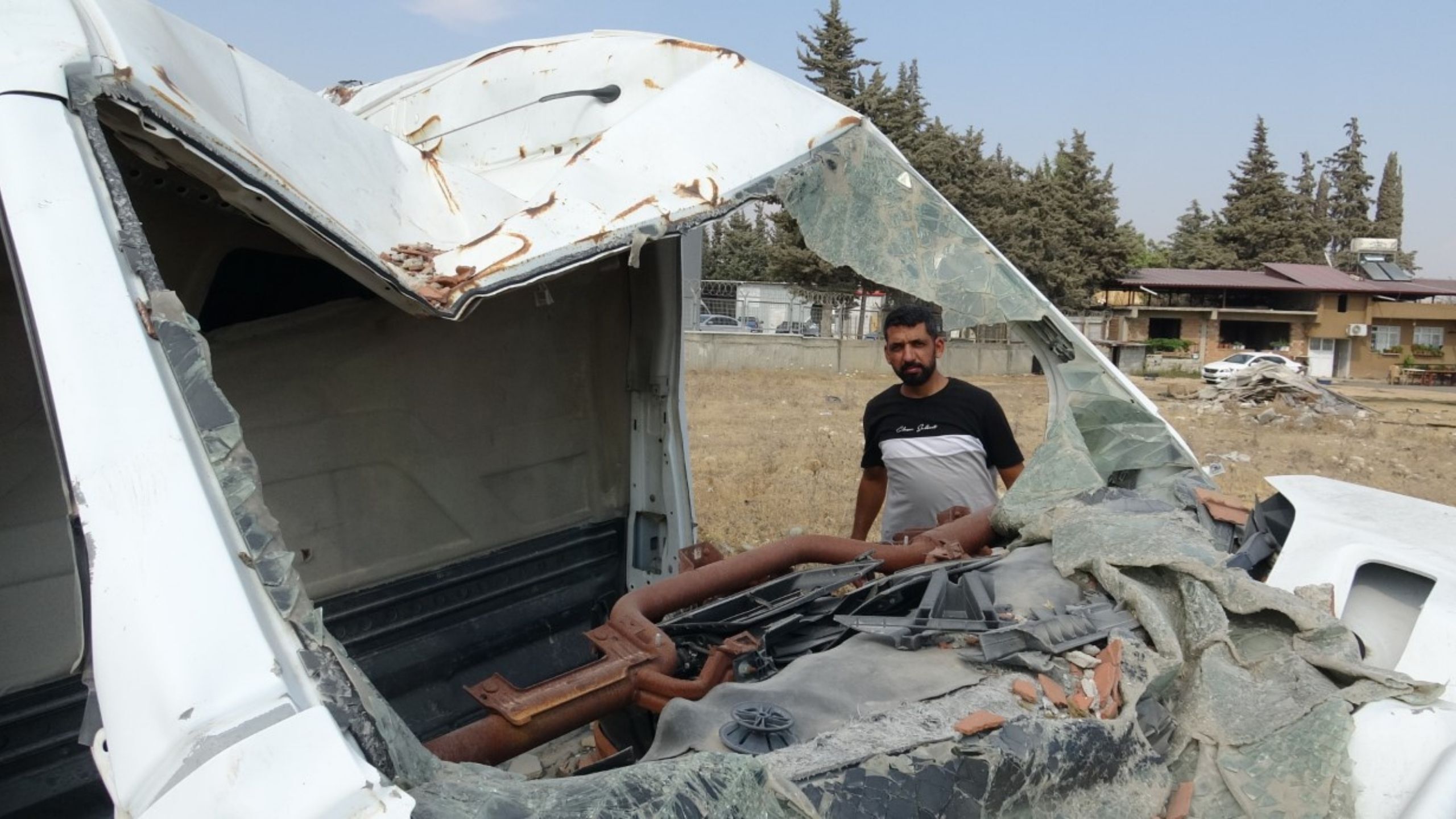 Hatay'da Araç Mezarlığından Yüzlerce Araç Kaldırıldı (3)