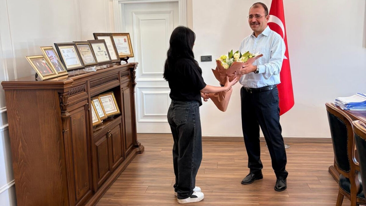 Kadirli Kaymakamı Erdinç Dolu, Güneş Çocuk Evi Çocuklarını Ağırladı (1)
