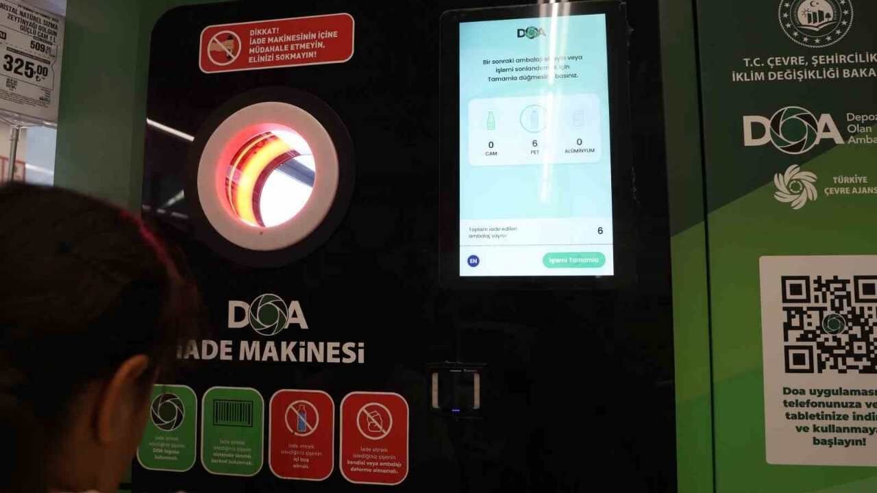 Kozan'da Öğrenciler Geri Dönüşümden Harçlıklarını Çıkarıyor (2)