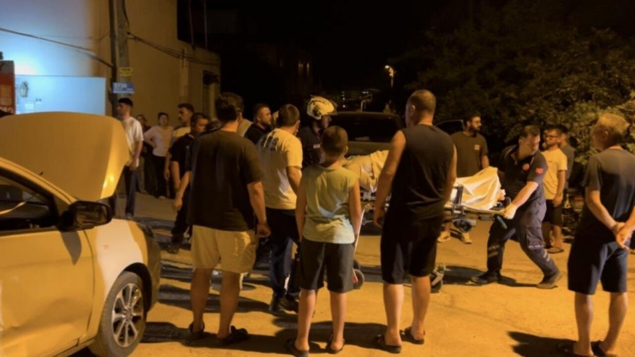 Ortalık Savaş Alanına Döndü! Kadirli'deki Feci Çarpışmada 3 Yaralı! (2)