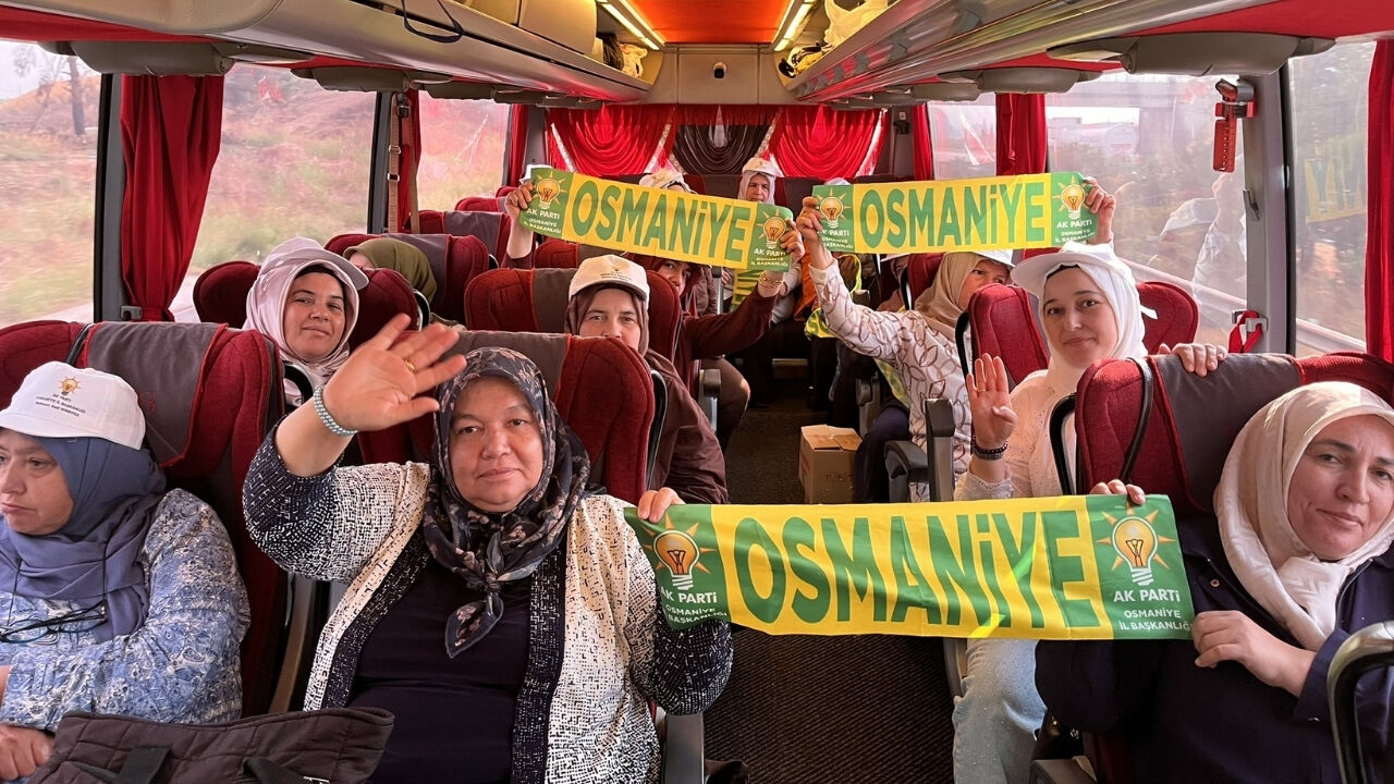 Osmaniye Ak Kadınlar Ankara Yolunda Gümbür Gümbür Geliyoruz! (1)