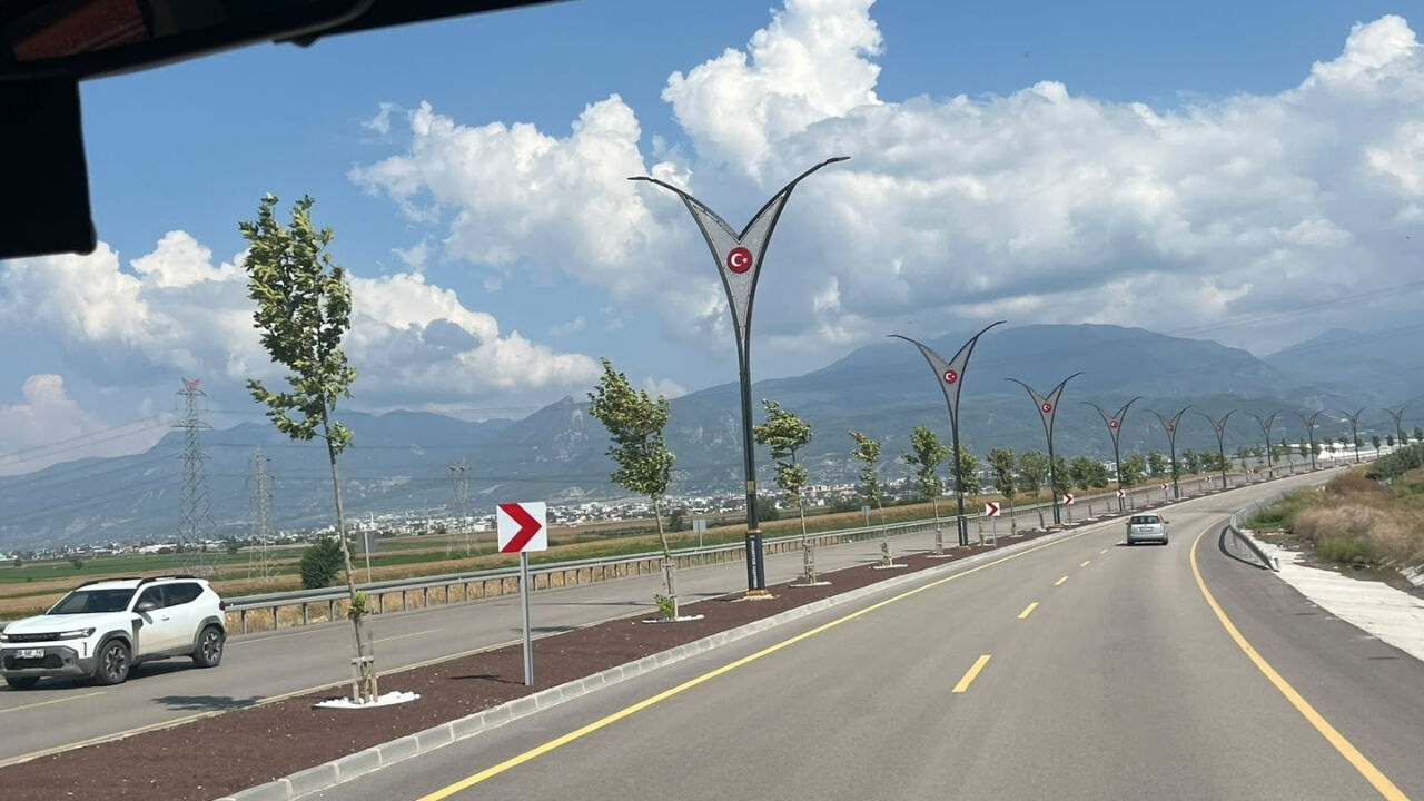 Osmaniye Batı Girişi Havamaş Yolcularını Mest Etti (1)