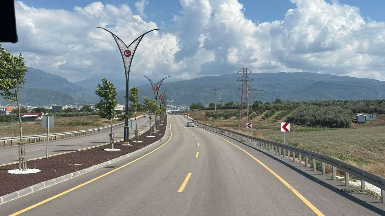Osmaniye Batı Girişi Havamaş Yolcularını Mest Etti (2)