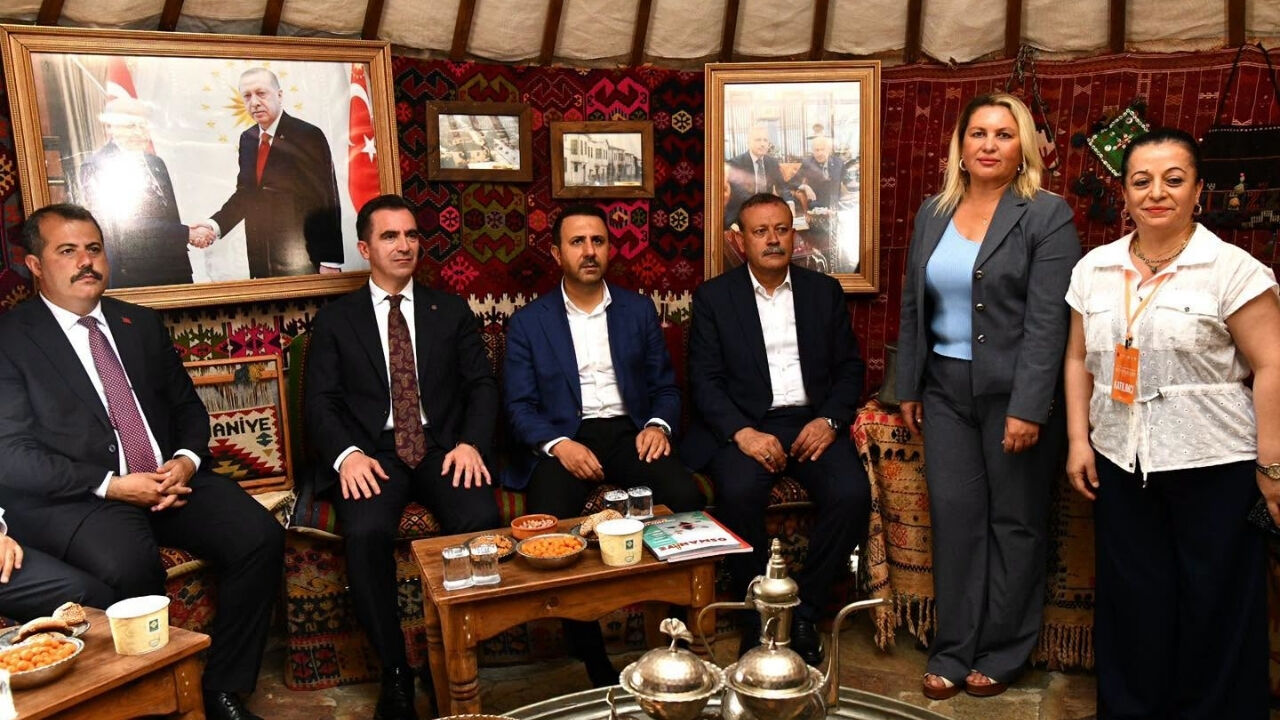 Osmaniye Tanıtım Otağı Protokolün İlgi Odağı Oldu