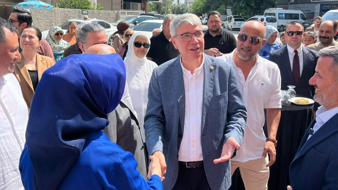 Osmaniye Terziler Odası Başkanı Öztürk'ün Yeni Mağazası Törenle Açıldı (4)