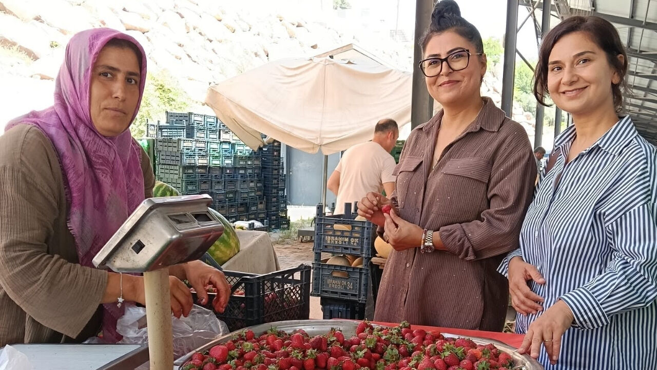 Osmaniye'de Tarladan Tezgâha Alın Teri