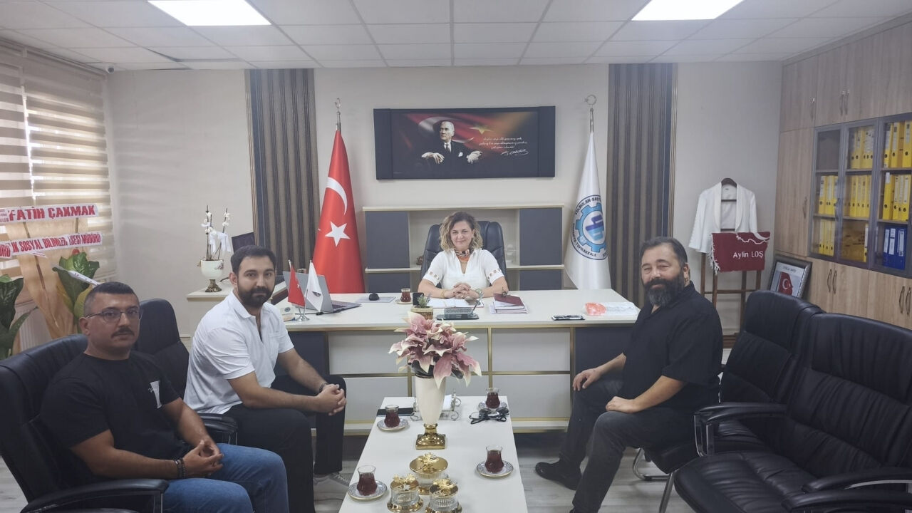 Osmaniye'deki Bu Lisede 1 Tane Bile Kız Öğrenci Yok! (1)