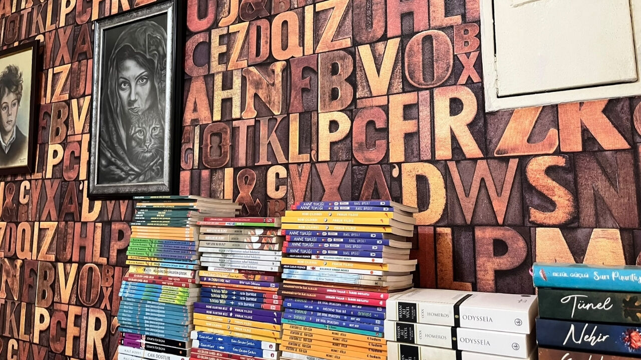 Osmaniye'nin Tek Gerçek Sahafı 'Düşün Sarayı' (3)