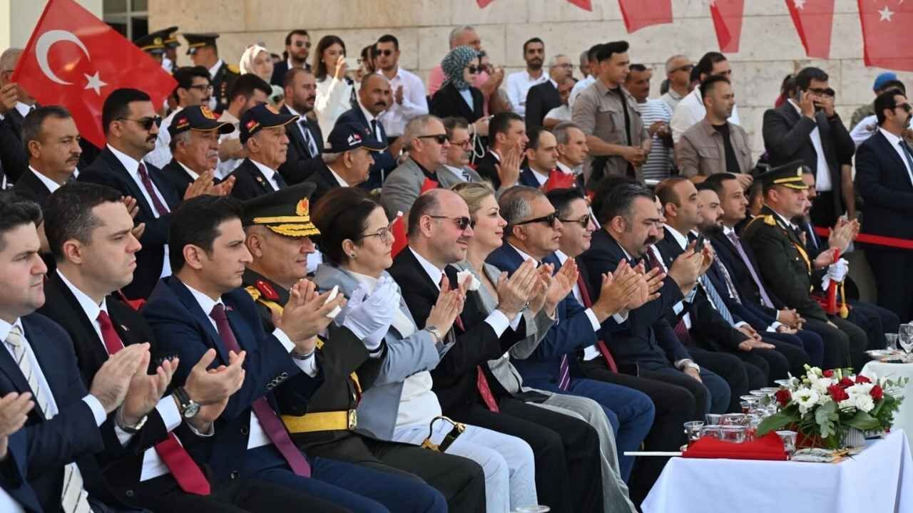 Zafer Bayrmaı Osmaniye (2)
