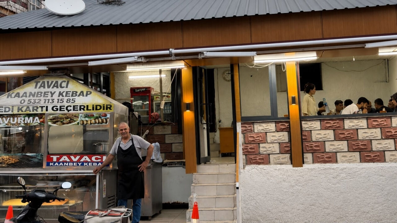 Zorkun Tavacı Kaanbey Kebap