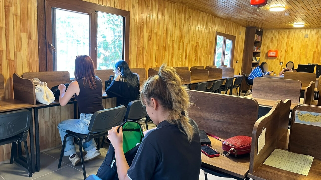 Zorkun Yaylası Sosyal Tesisler Kütüphane