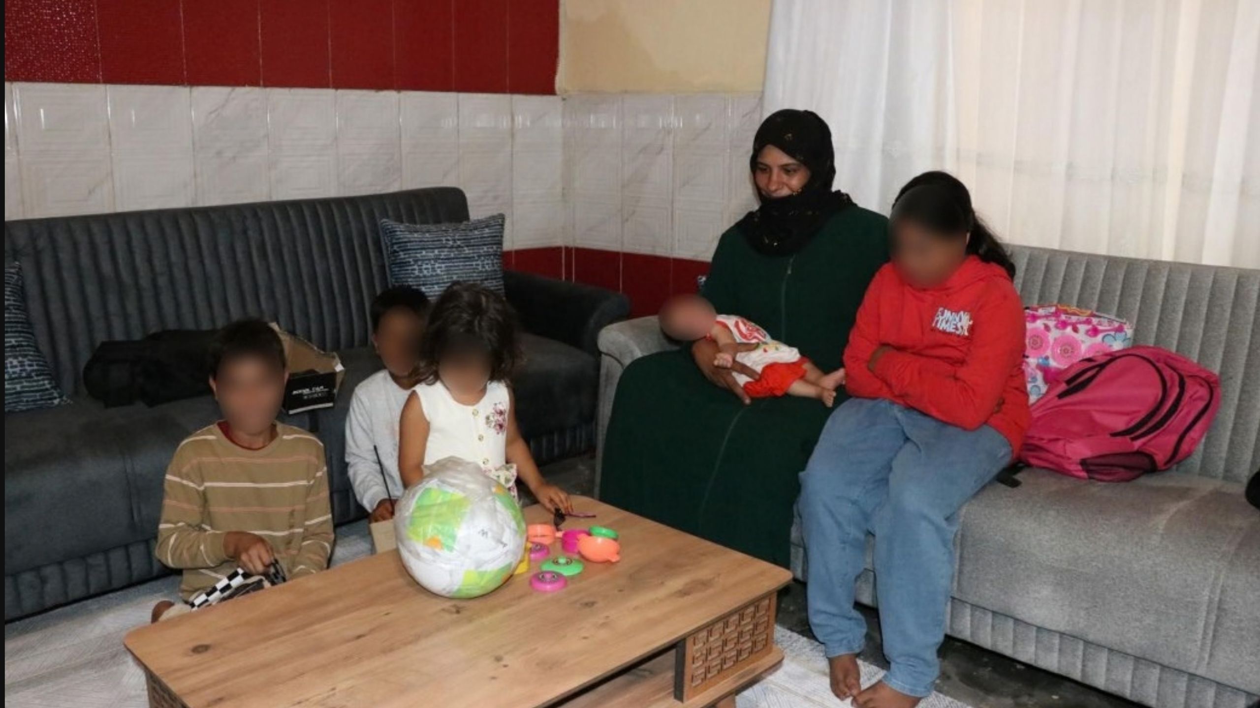 Dolandırılıp Sokakta Kalan 5 Çocuklu Aile Eve Yerleştirildi (3)
