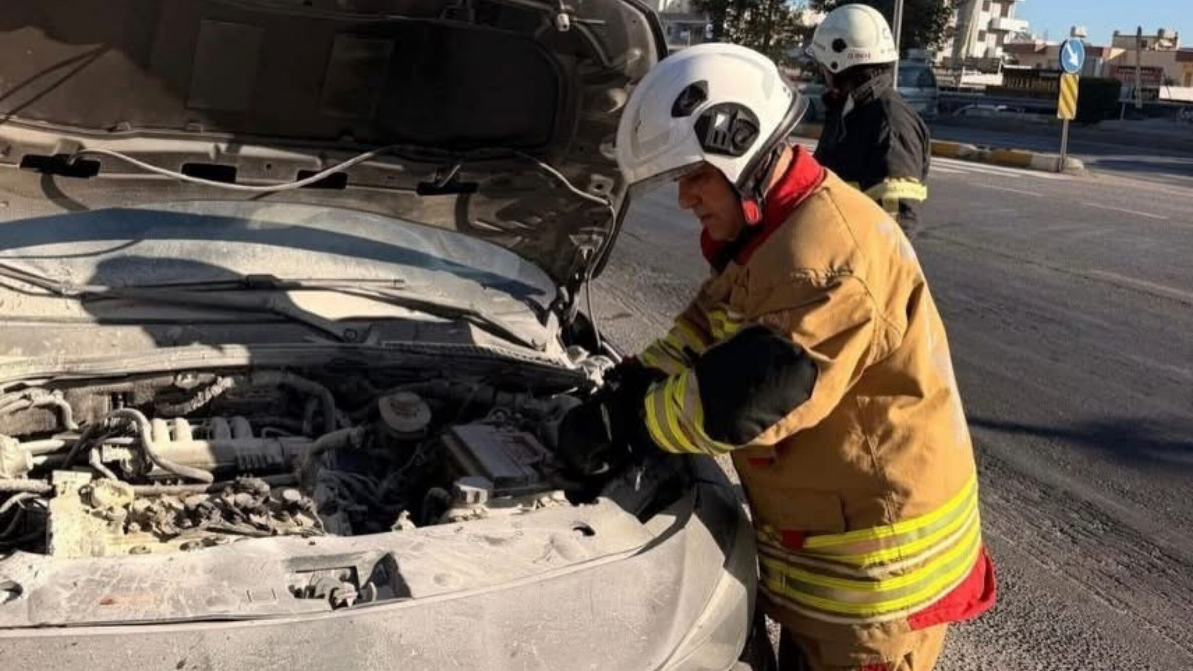 Hatay Belen'de Otomobil Yangını Nasıl Çıktı (2)