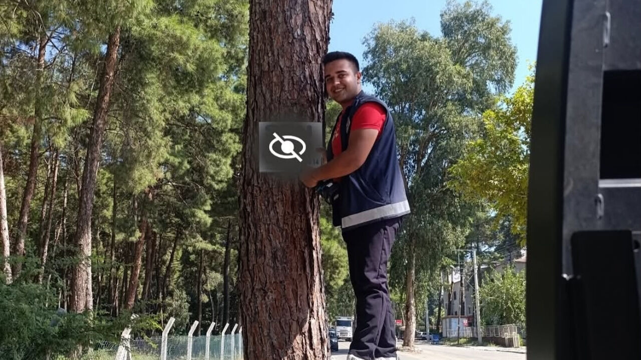 İzinsiz Afiş Ve Tabelalar Tek Tek Söküldü! (3)