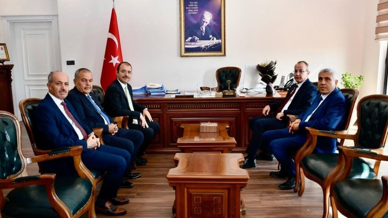 Kadirli Kaymakamlığında MEB Heyeti Ağırlandı