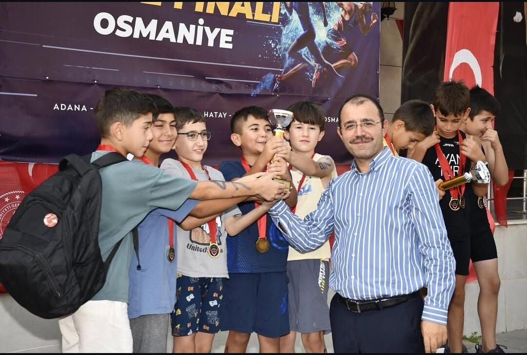 Kadirli’de Triatlon Bölge Finali Heyecanı