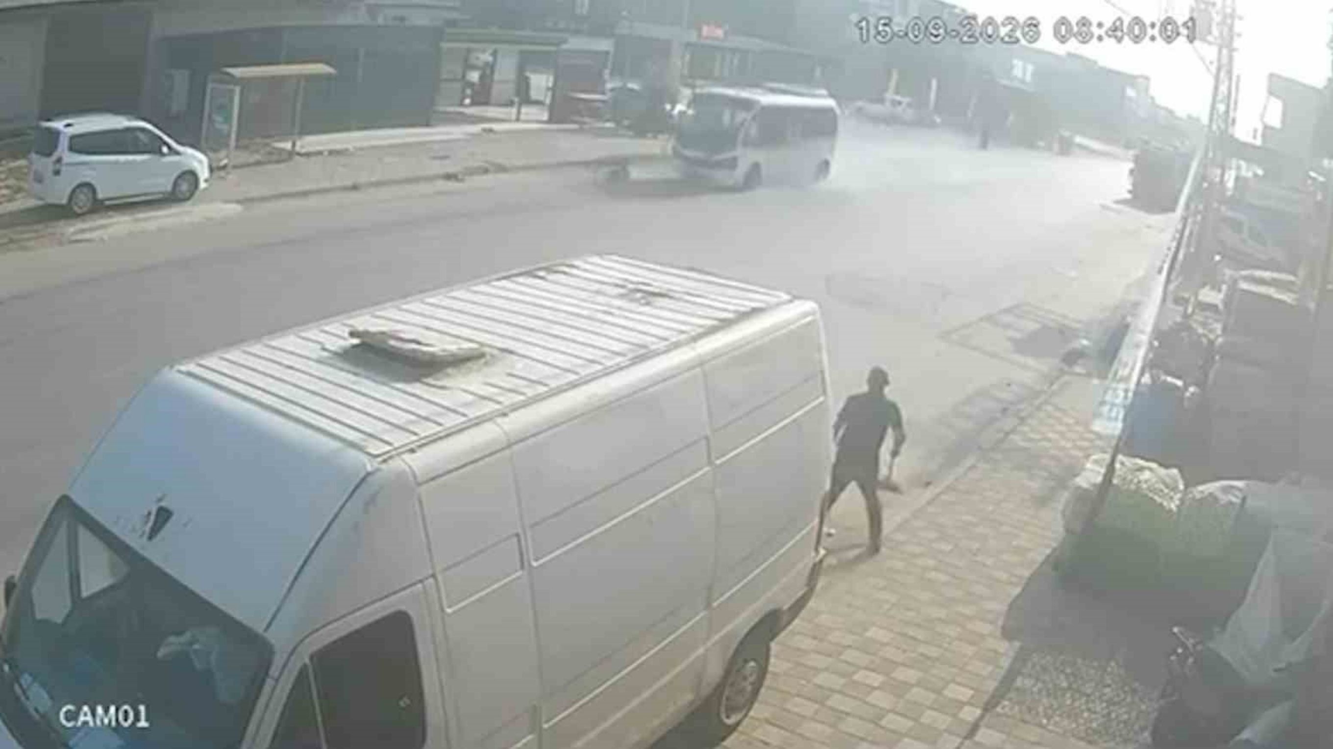 Kazanın Ardından Minibüs Sürücüsü Kaçtı Ve Yakalandı (2)