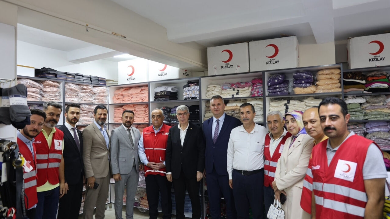Milletvekili Seydi Gülsoy’dan Kızılay Düziçi Şubesi’ne Ziyaret (1)