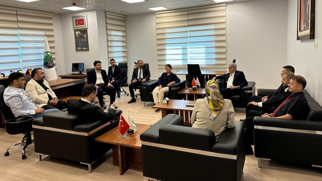 Milletvekili Seydi Gülsoy’dan Osmaniye Barosu’na Tebrik Ziyareti (1)