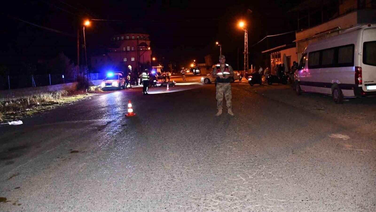 Motosikletler Kafa Kafaya Çarpıştı (1)