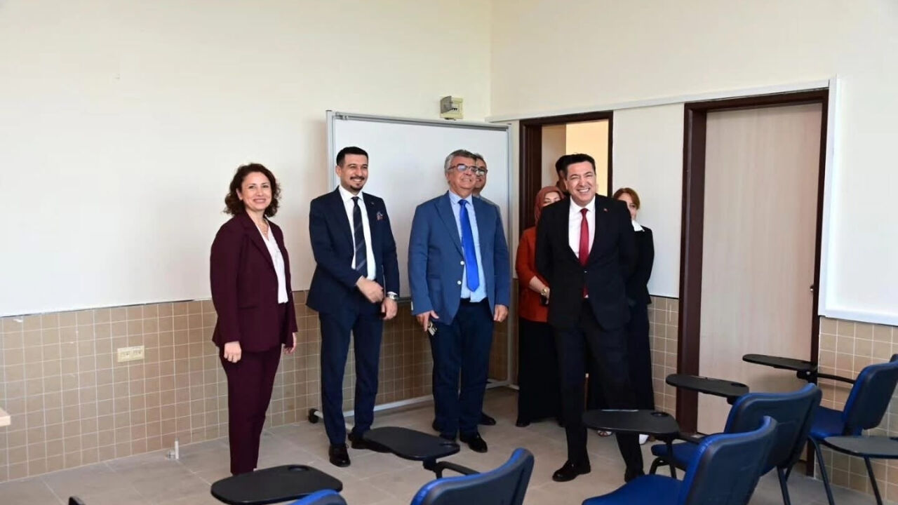 Okü’de Hedef Nitelikli Sağlıkçılar! (4)