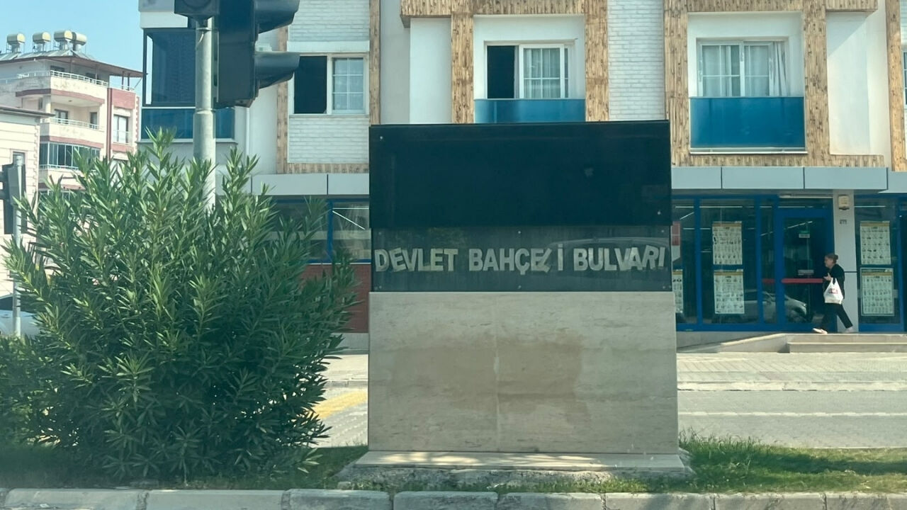 Osmaniye 3.Etap Devlet Bahçeli Bulvarı (1)