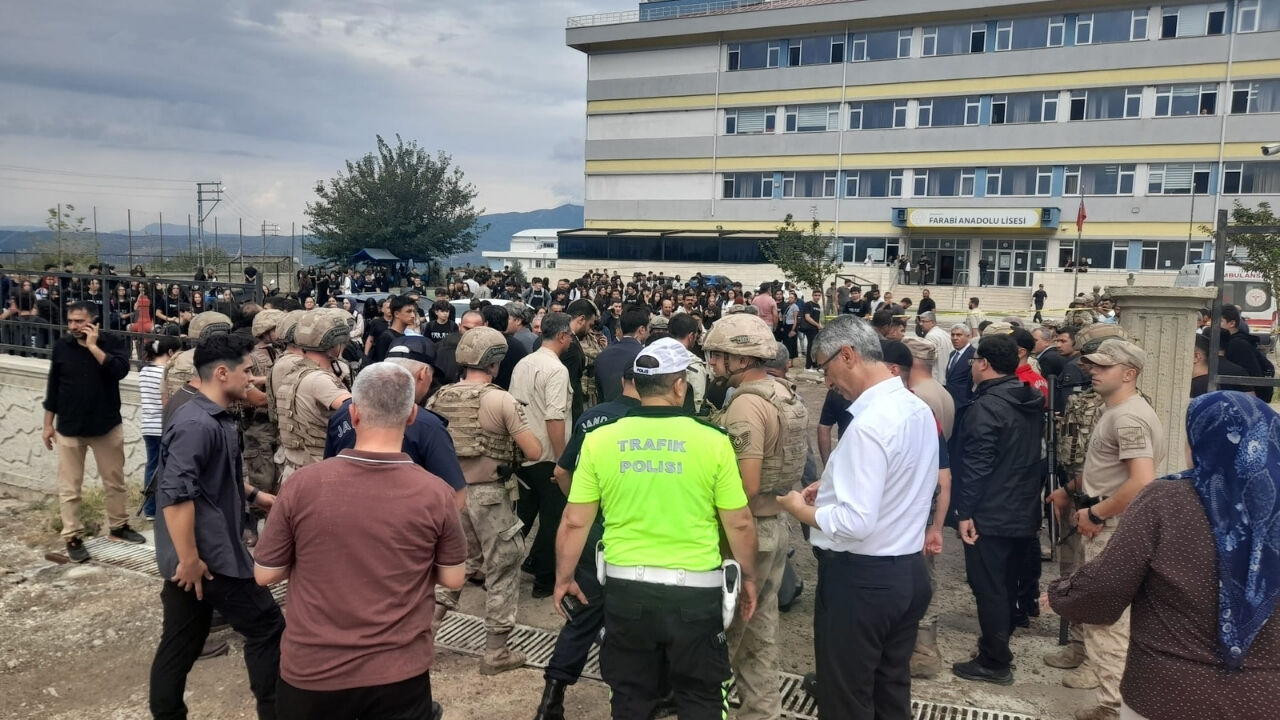 Osmaniye Eğitim İş'ten Okul Bahçesindeki Silahlı Saldırıda Güvenlik İhmali İddiası