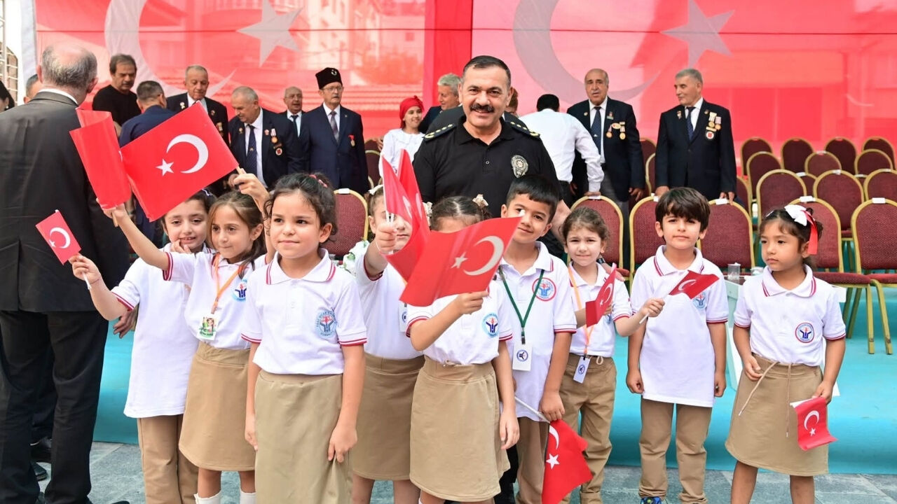 Osmaniye İl Emniyet Müdürü Sarıbuva’dan Duygulandıran Kare (1)