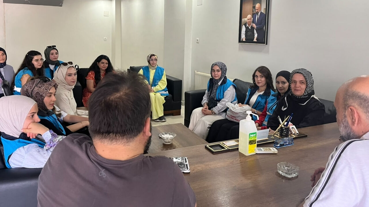 Osmaniye Kyk Öğrencilerinden Hasret Gazetesi'ne Ziyaret (4)