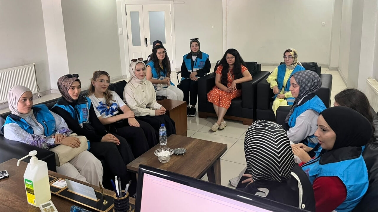 Osmaniye Kyk Öğrencilerinden Hasret Gazetesi'ne Ziyaret (5)