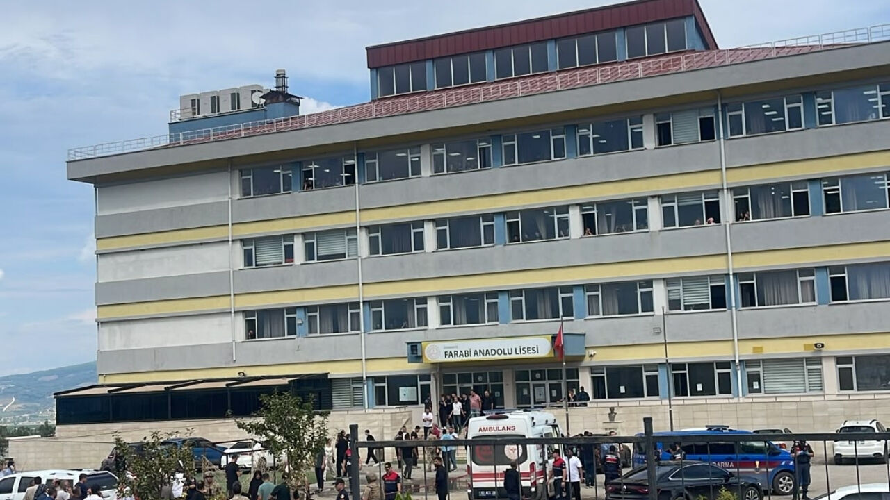 Osmani̇ye Si̇lahli Saldiri Okula (2)