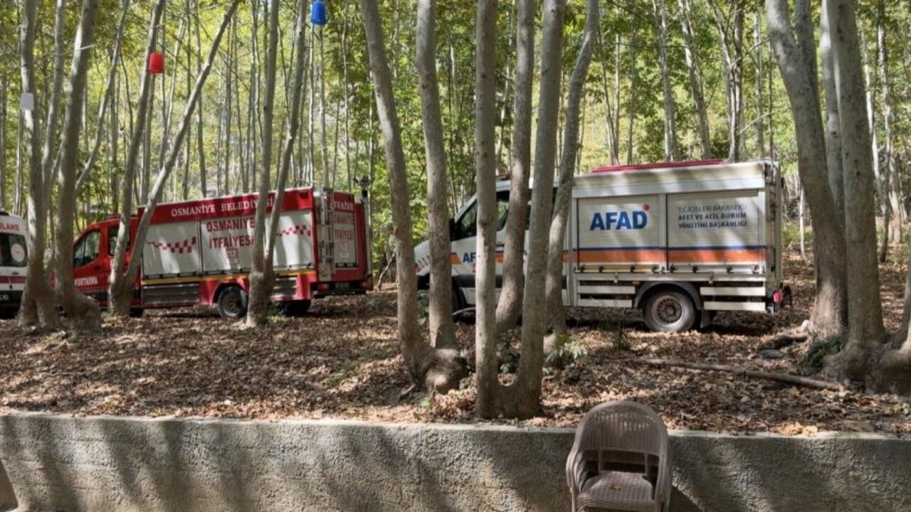 Osmaniye'de Otomobil Uçuruma Yuvarlandı 1 Ölü, 1 Yaralı (3)