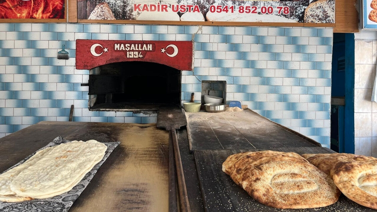 Osmaniye'deki O Fırının Ateşi 32 Yıldır Hiç Sönmedi! (2)