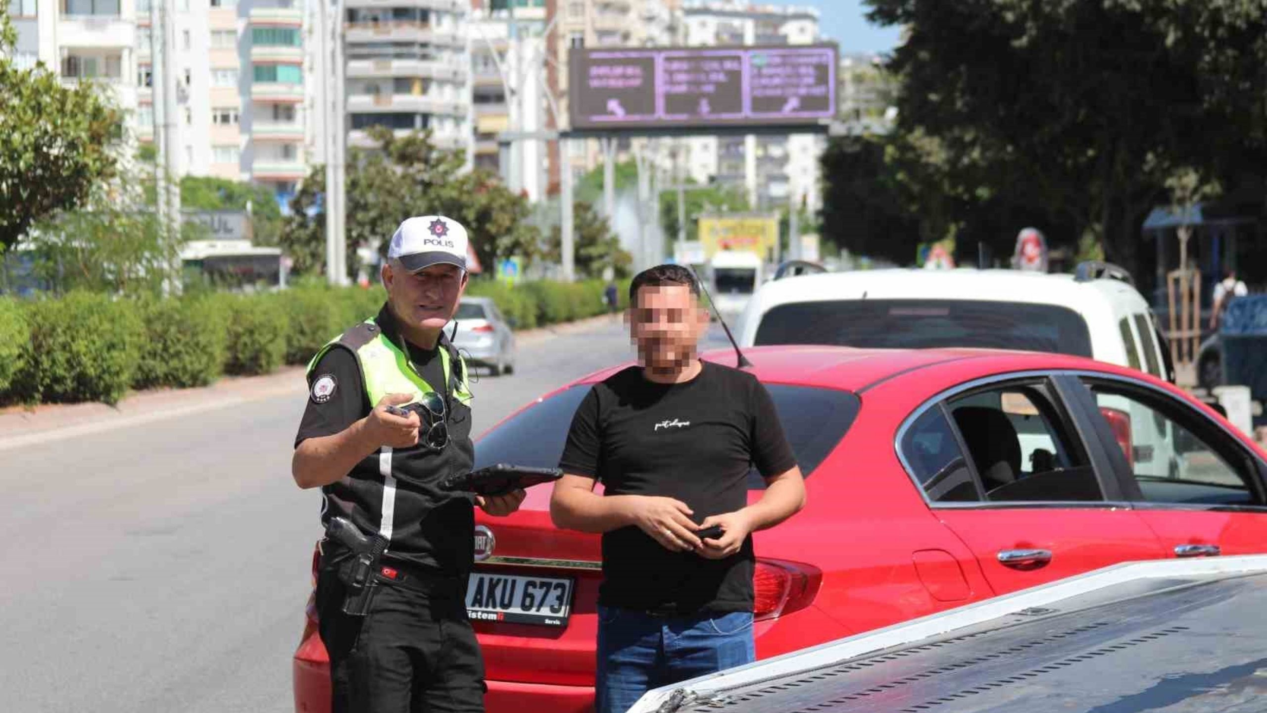 Trafik Denetimlerinde Kurallara Uymayan 175 Sürücüye Ne Kadar Ceza Kesildi (1)