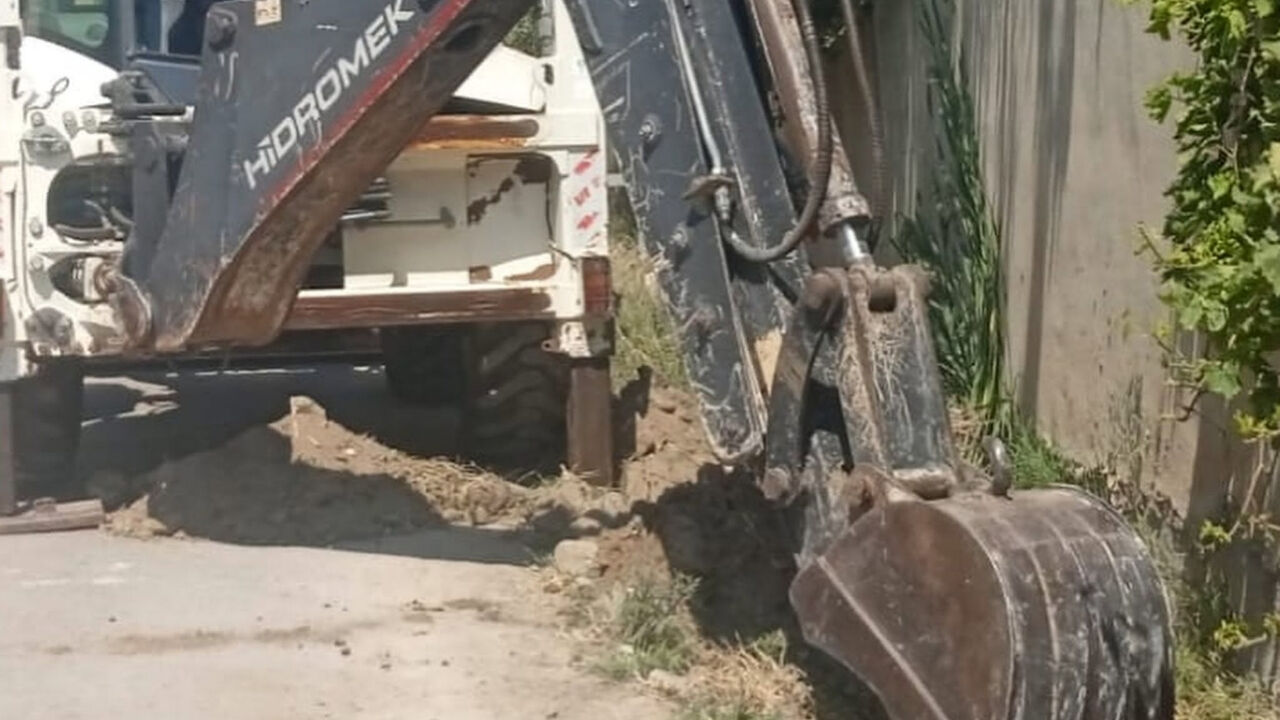 Yumurtalık’ta Temizlik Ve Yol Seferberliği