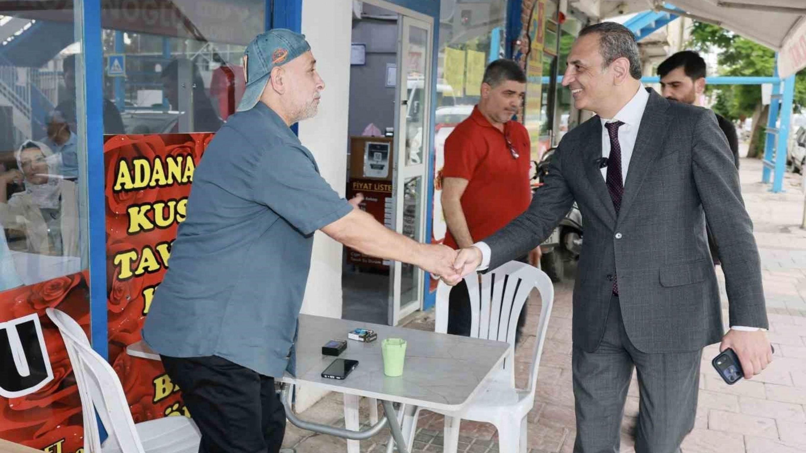 Yüreğir Belediye Başkan Vekili Tarık Özünal Kışla Caddesi Esnafını Ziyaret Etti (1)