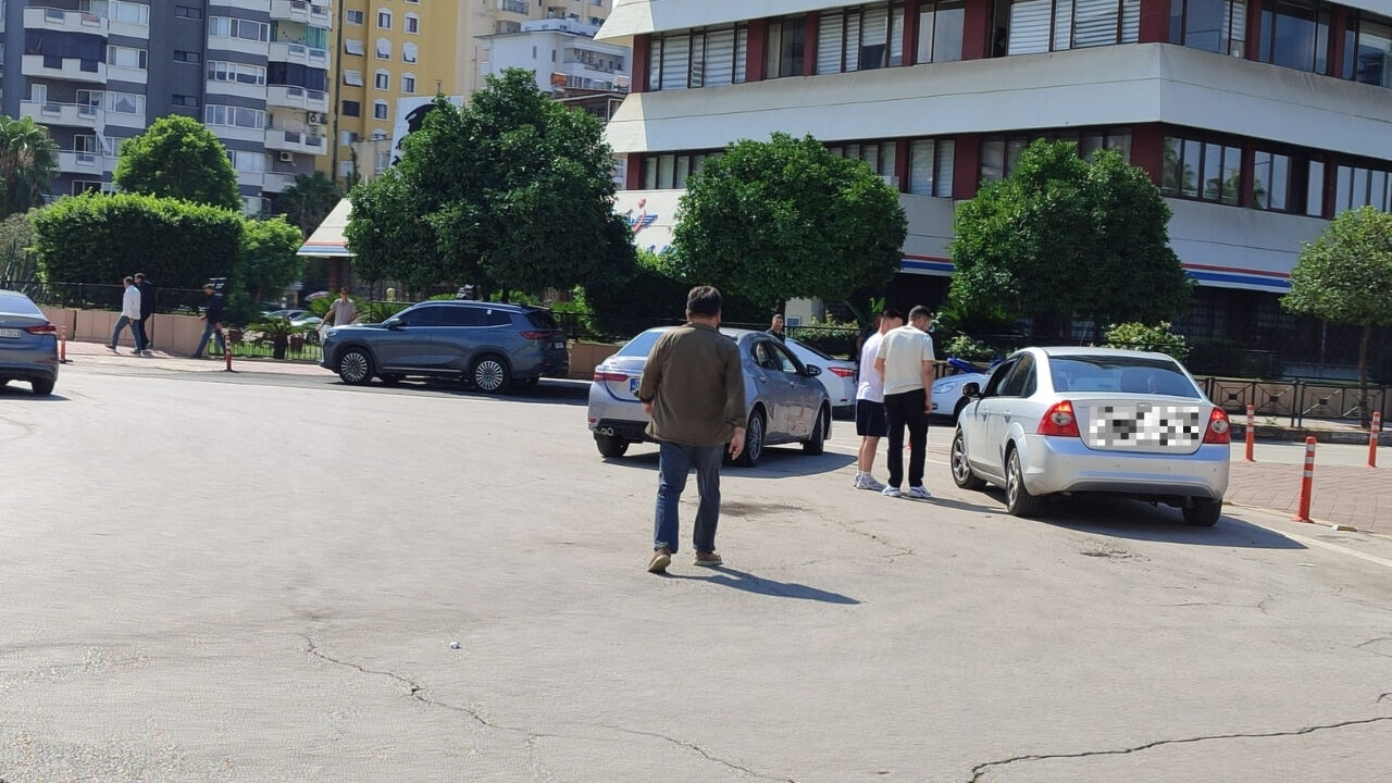Adana Uğur Mumcu Kaza