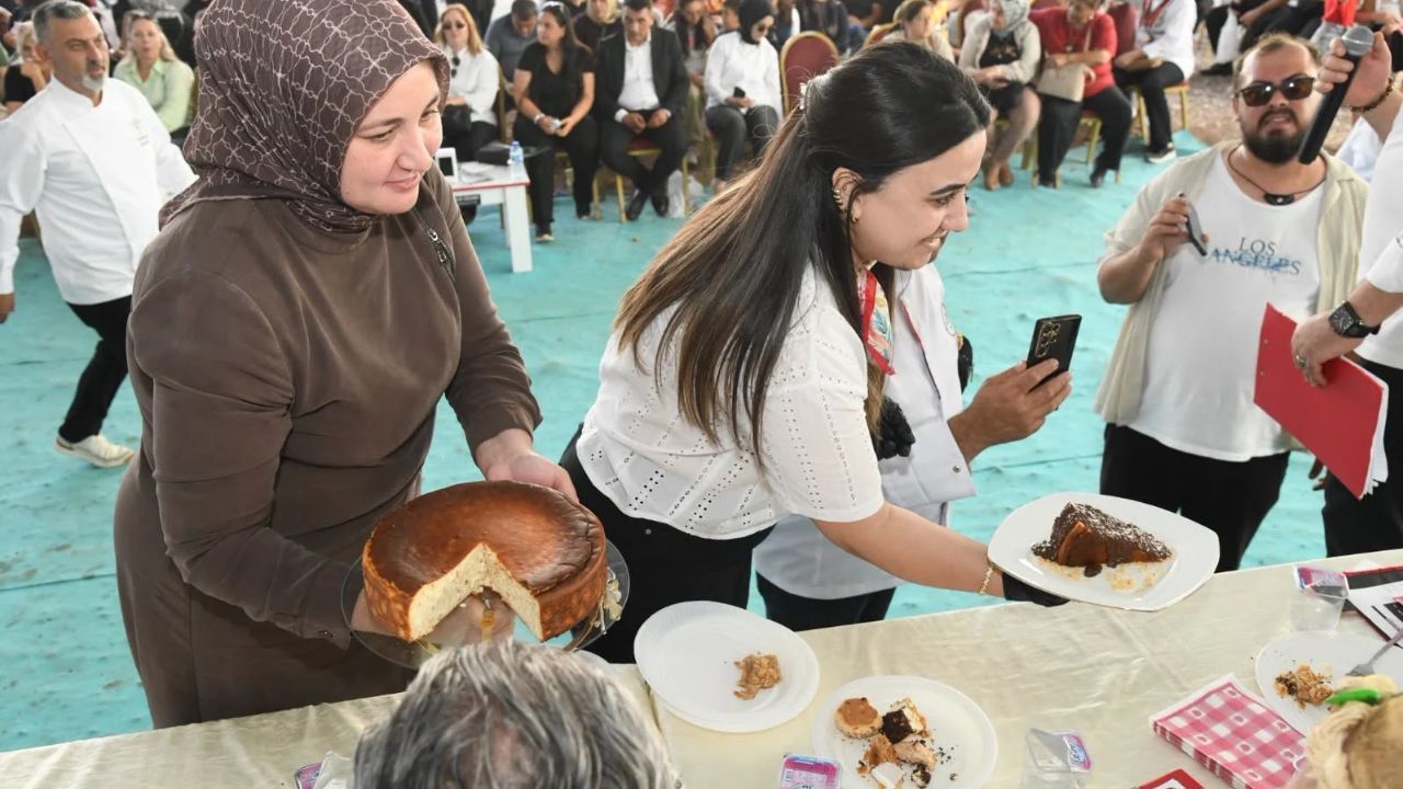 Annemin Fıstık Gibi Tatlıları Sahnede İşte Yarışmanın Kazananları! (2)