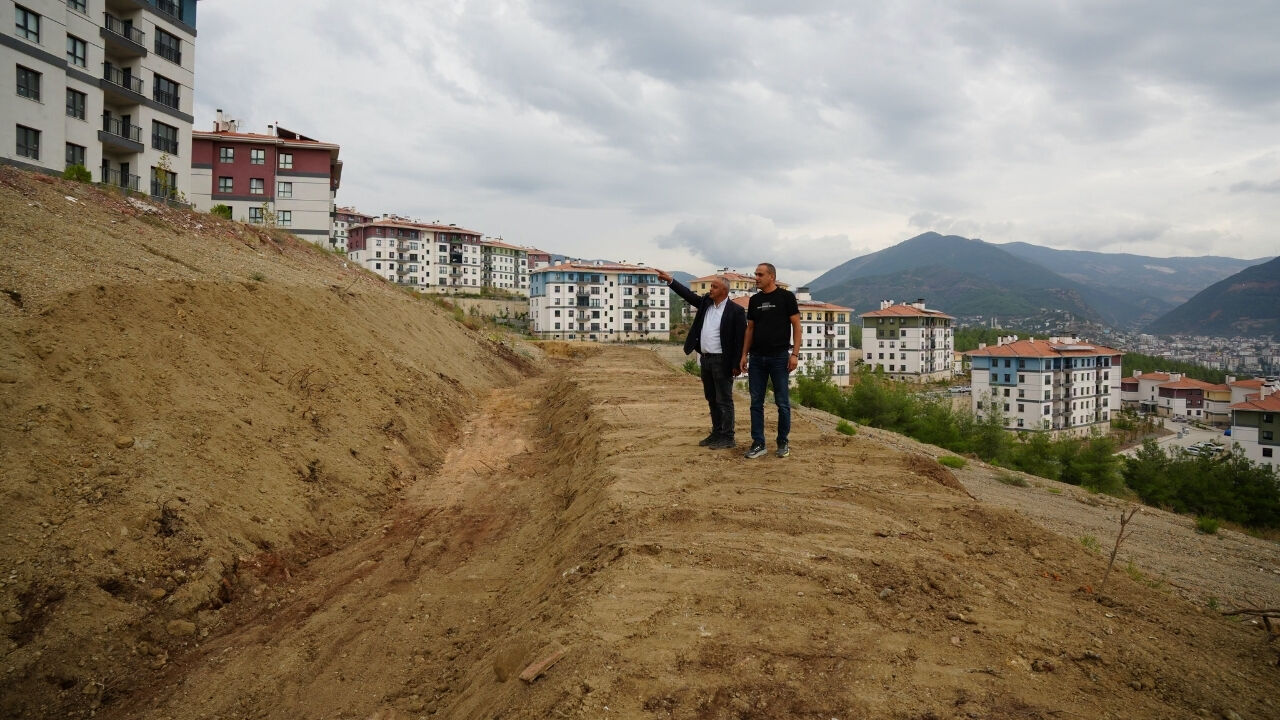 Bahçe'de 3 Mahallede Yağmur Suyu Kanalı Çalışmaları Başladı (3)