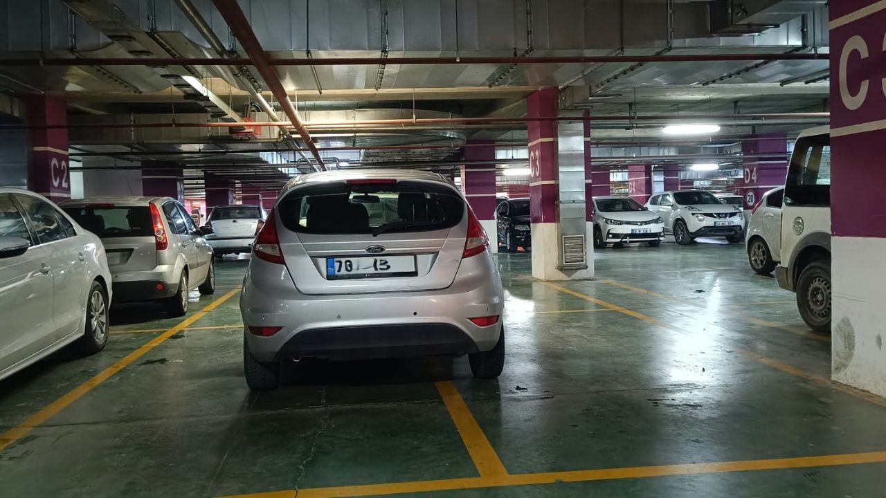 Çizgiyi Tutan Yer Bulamadı! Park 328 Kapalı Otoparkında Duyarsızlık Tepkisi
