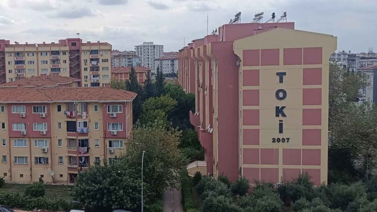 Deprem Yıkıntısı Üç Yıldır Kaldırılmayı Bekliyor (3)