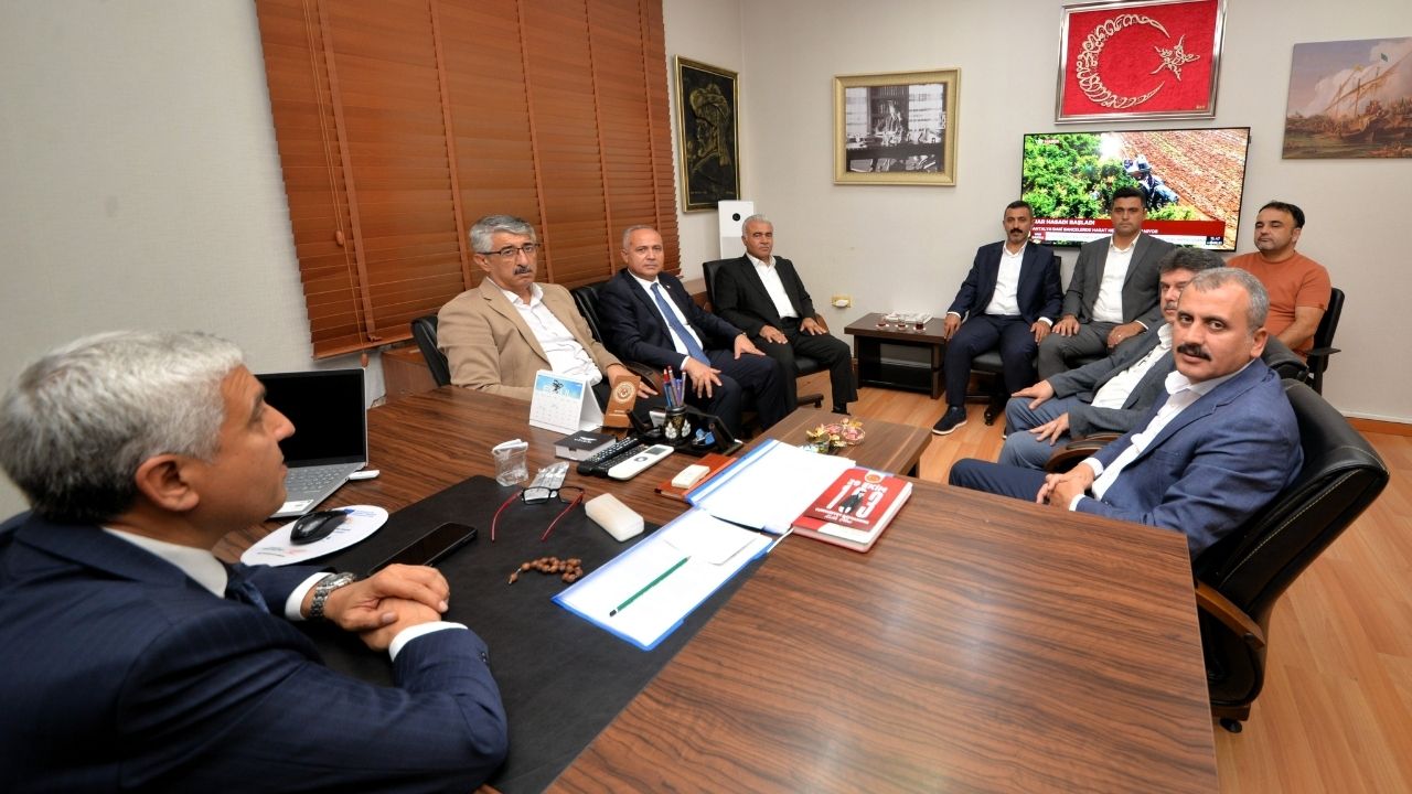 Eğitim Bir Sen Osmaniye Şubesi'nden İl Millî Eğitim Müdürü Albak’a Ziyaret (1)