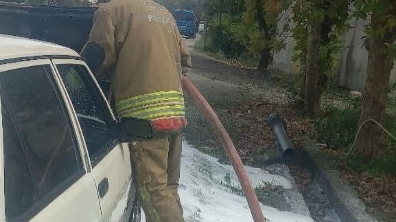 Erzin'de Park Halindeki Tofaş Nasıl Alev Aldı (2)