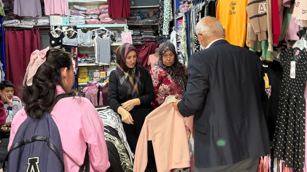 Eski Vekil Kastal’dan Vefa Turu Bugün De Esnafın Kapısını Çaldı (3)