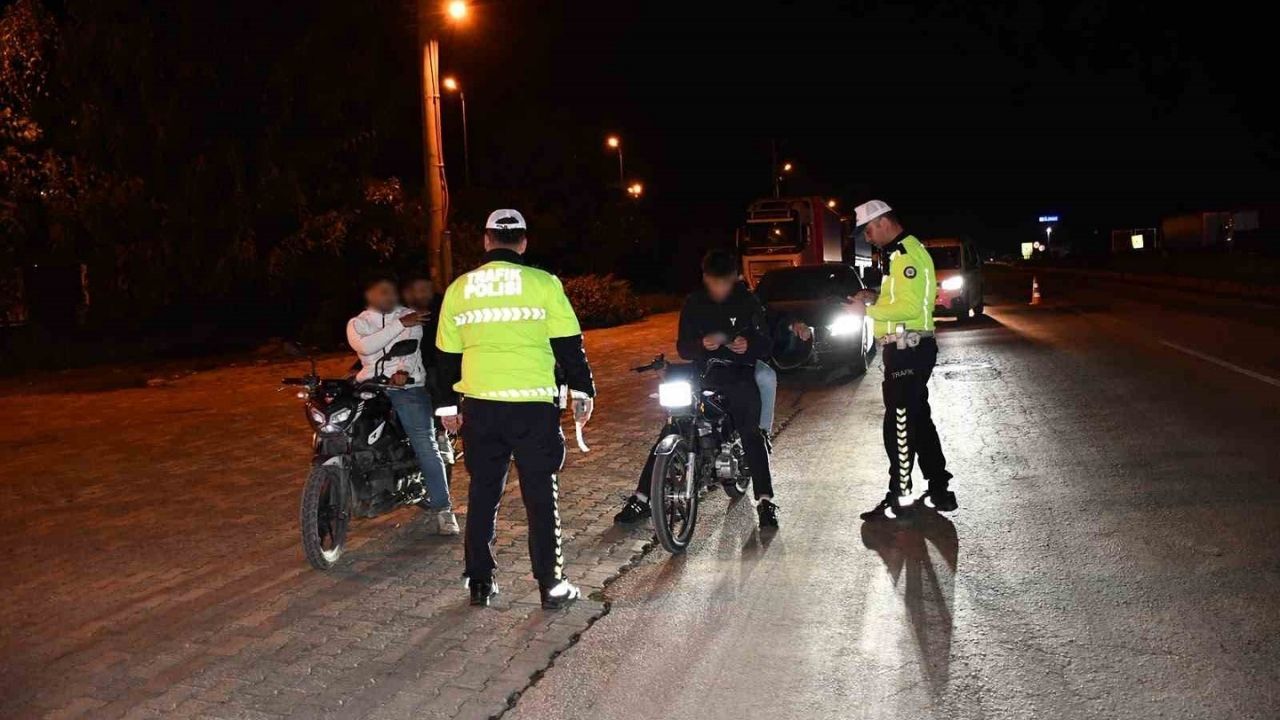 Gece Boyunca Dörtyol’da Alkollü Sürücülere Denetim Yapıldı (2)